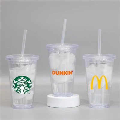 Priehľadné plastové poháre s logom